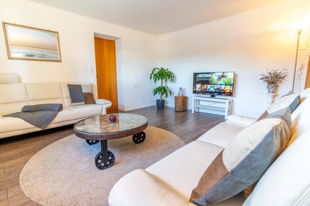 Charmantes Apartment Mit Grossem Garten .Kids4Free. Φιλμς Εξωτερικό φωτογραφία