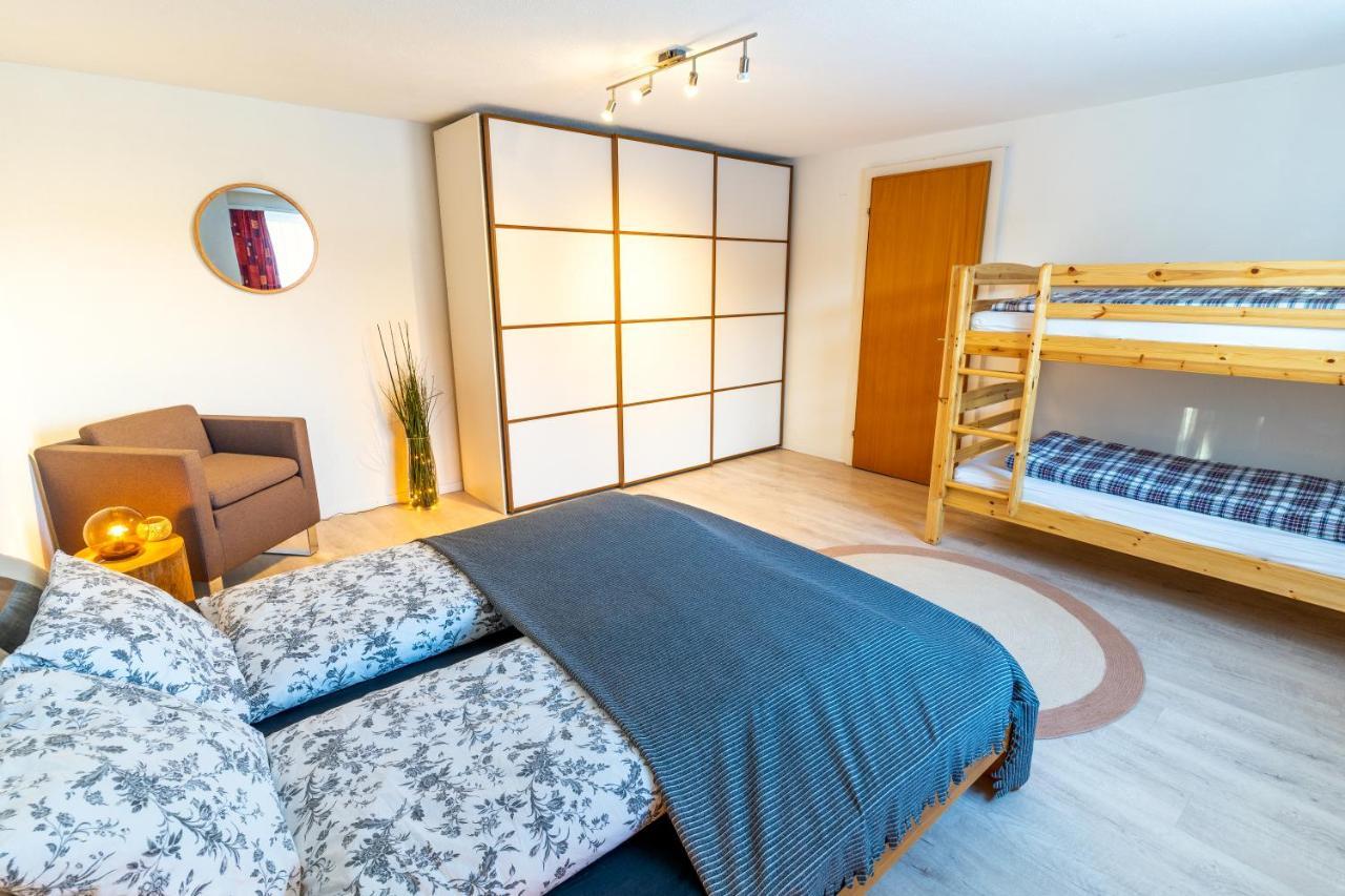 Charmantes Apartment Mit Grossem Garten .Kids4Free. Φιλμς Εξωτερικό φωτογραφία